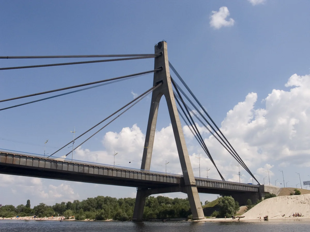 Північний міст через Дніпро в Києві